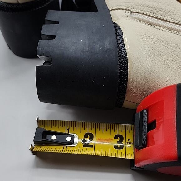 SCHUTZ XAYENE EGGSHELL LUG SOLE ANKLE BOOTIES WOMEN'S 6.5 NWOB - Picture 10 of 16